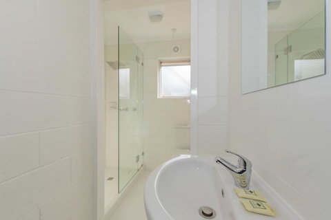 4 Bedroom House - Hobart CBD - Free Parking - Free WIFI - Hotel WA 11