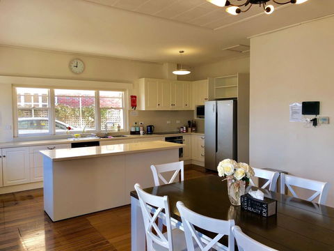 Riverbank Villa - Hotel WA 5