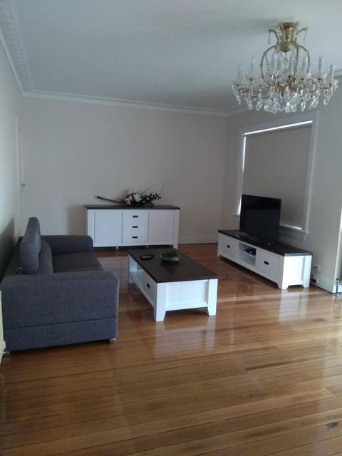 Riverbank Villa - Hotel WA 21