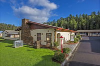 Book Queenstown Accommodation Vacations Hotel WA Hotel WA