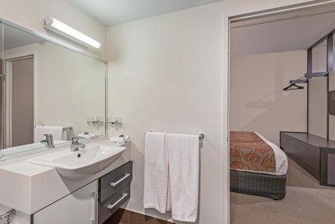 Mantra One Sandy Bay Road - Hotel WA 21