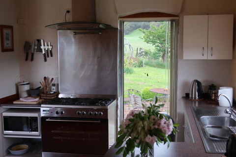Cherry Top Farmstay - Boutique Eco Village - Hotel WA 18