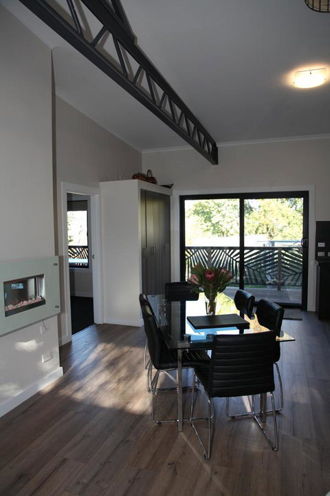 The WeareHouse In Deloraine - Hotel WA 33