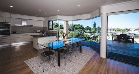 Russell House - Hotel WA 0