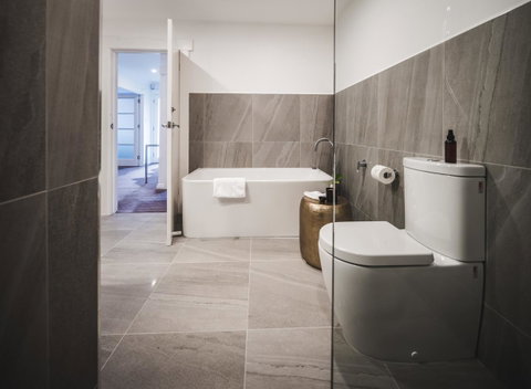Russell House - Hotel WA 17