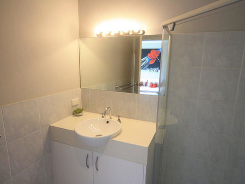 Oaks Pacific Blue 339, 265 Sandy Pt Road - HUGE RESORT LAGOON POOL - Hotel WA 2