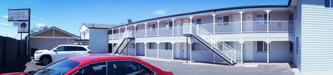 Oasis Motel - Hotel WA 3