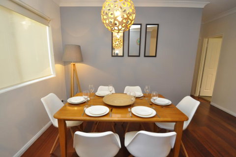 Parramatta Self-Contained Two-Bedroom Apartment (4LEN) - Hotel WA 2
