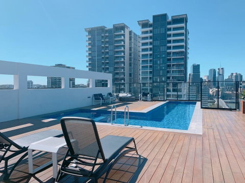Perfect Location APT W Roof Top Pool/GYM - Hotel WA 1
