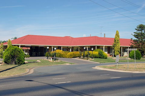 Pines Country Club Motor Inn - Hotel WA 1