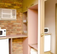 Pines Country Club Motor Inn - Hotel WA