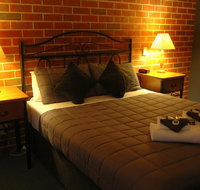 Poachers Paradise - Hotel WA