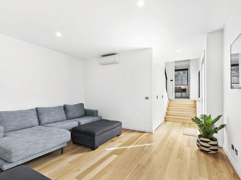 POINT BREAK , NEW LISTING 2019,  - Hotel WA 3