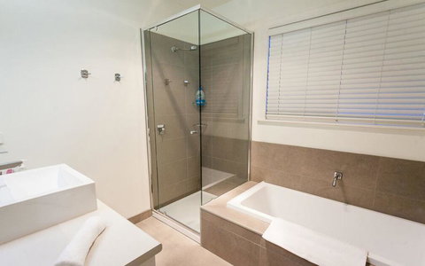 Point Lonsdale Holiday Apartments - Hotel WA 3