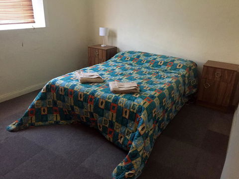 Port Wakefield Cottages - Hotel WA 2