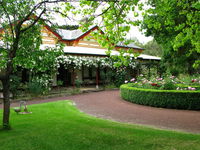 Book Woolsthorpe Accommodation Vacations Hotel WA Hotel WA