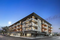Book Orange Accommodation Vacations Hotel WA Hotel WA