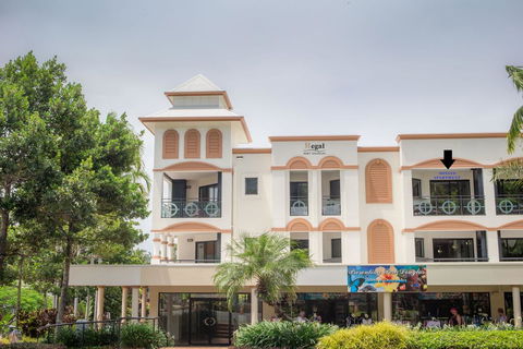 REGAL 32 APARTMENT - SPA BATH - Macrossan St - Hotel WA 3