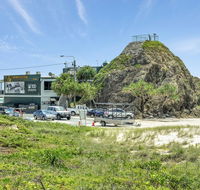 Rigi on Currumbin Beach - Hotel WA