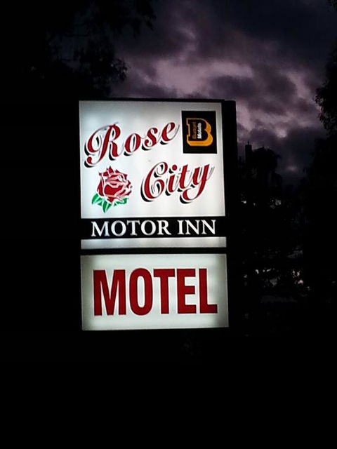 Rose City Motor Inn - Hotel WA 3