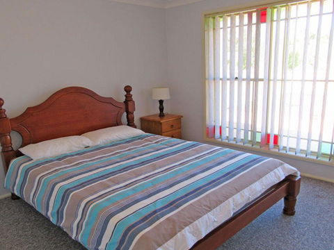 Salamander Way', 99a Salamander Way - Fantastic Duplex Close To Horizons Golf Resort - Hotel WA 3