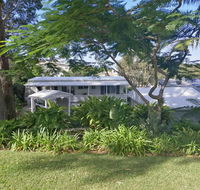 Sapphire Beach Pet Friendly Beach 5 minute walk - Hotel WA