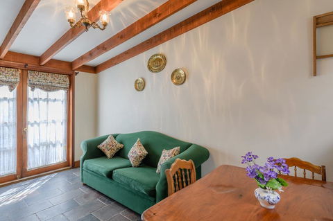 Sargeants & Armoury Cottages 1823 - Hotel WA 3