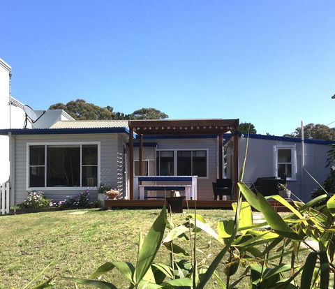 Shellharbour Beach Cottage - Walk Onto Patrolled Beach With Flags In Summer - Hotel WA 1