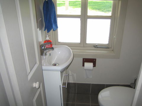 Showgrounds Cottage Naracoorte - Hotel WA 2