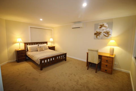 Silver House - Melbourne Airport Accommodation - Hotel WA 0
