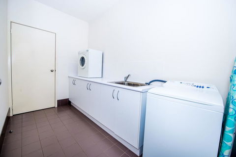 Soldiers Point Road, 214A - Hotel WA 0