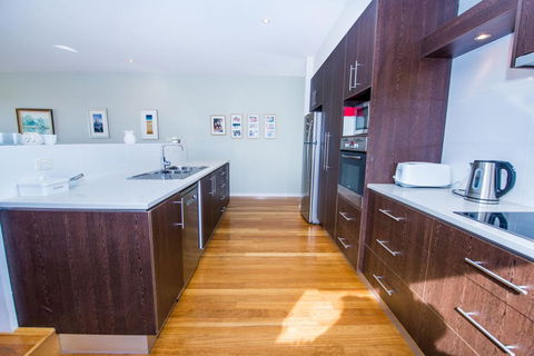 Soldiers Point Road, 214A - Hotel WA 1