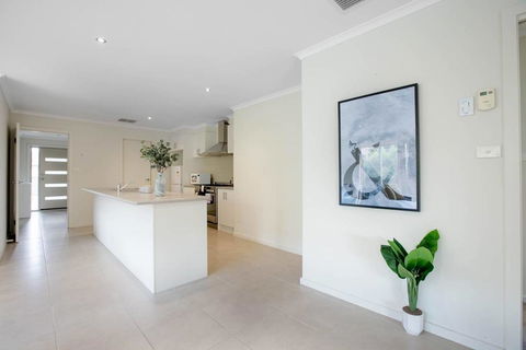 Spacious Lovely 5Beds Home@Point Cook - Hotel WA 3