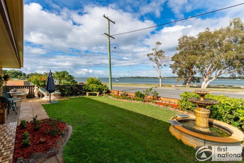 Spoil Yourself With The Perfect Position Of This First Floor Unit - Hotel WA 0