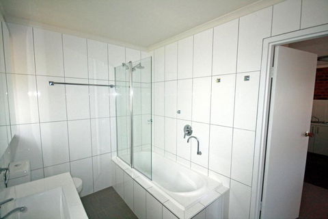 Sponars Onshore Apartment 1 - FREE Unlimited WIFI - Hotel WA 3