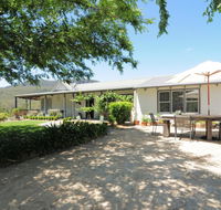 Spring Grove Dairy - Picturesque views - Hotel WA