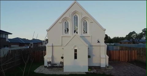 St James Converted Church - Hotel WA 2