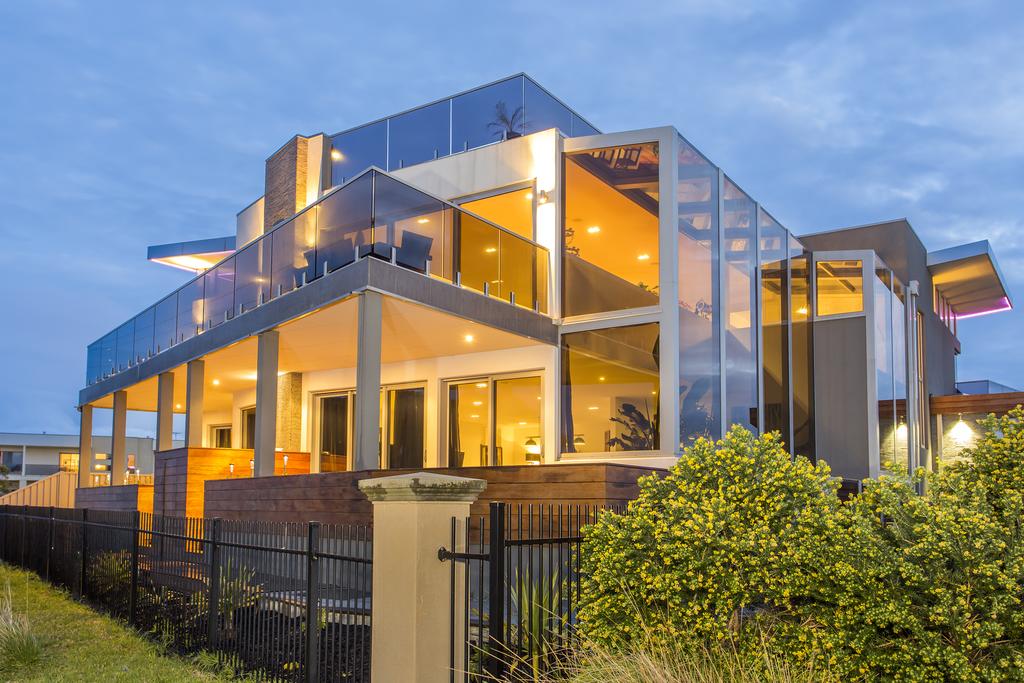 Indented Head VIC Hotel WA