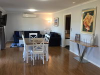 Book Broke Accommodation Vacations Hotel WA Hotel WA