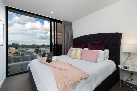 STH - River Views, Fast Internet, Long Stays - Hotel WA 1