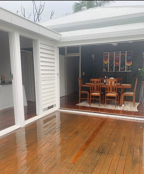 Stranded In Oz Stay In Relaxing Environment, FREE WIFI, NETFLIX, POOL, AIR CON - Hotel WA 3
