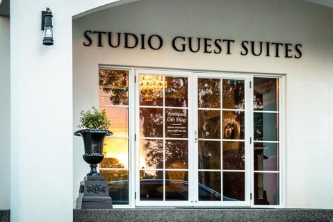 Studio Guest Suites - Hotel WA 1