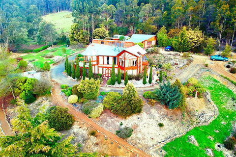 STUNNING HOME WITH AMAZING VIEWS - Just 20 Mins To The City And Only 10 To MONA! - Hotel WA 2