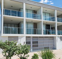 Stunning surfside apartment - Boyd St Woorim - Hotel WA