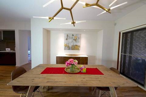 Stylish Luxe House For Big Group Near Shopping Center - Hotel WA 2