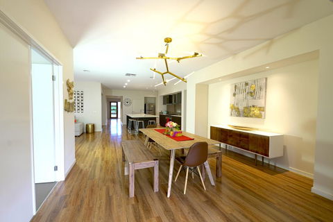 Stylish Luxe House For Big Group Near Shopping Center - Hotel WA 0