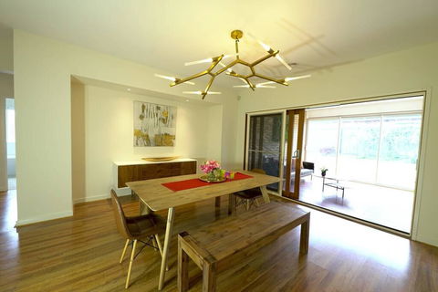Stylish Luxe House For Big Group Near Shopping Center - Hotel WA 3