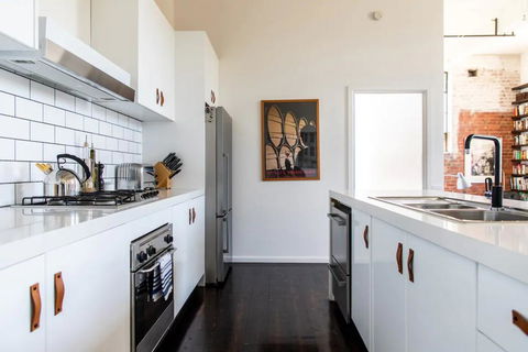 Stylish Warehouse Conversion In The Heart Of Fitzroy - Hotel WA 2