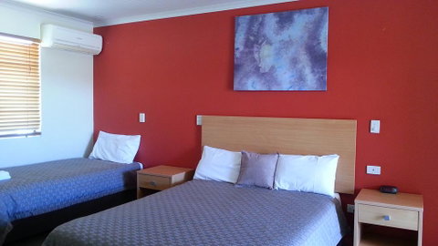 Summit Motel - Hotel WA 1