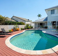 Super Sized Family Retreat With a Pool - Hotel WA